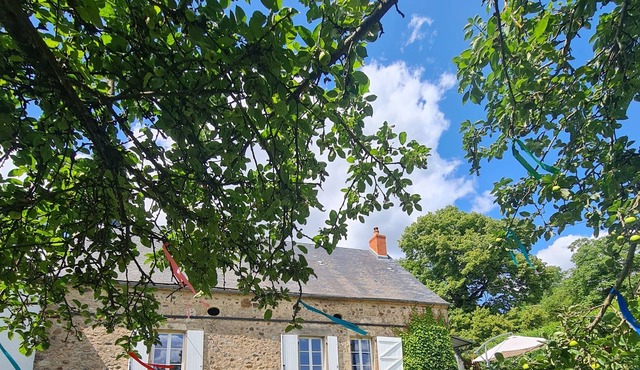 Jolie et Paisible Maison de Campagne Pour Vacances ou Télétravail