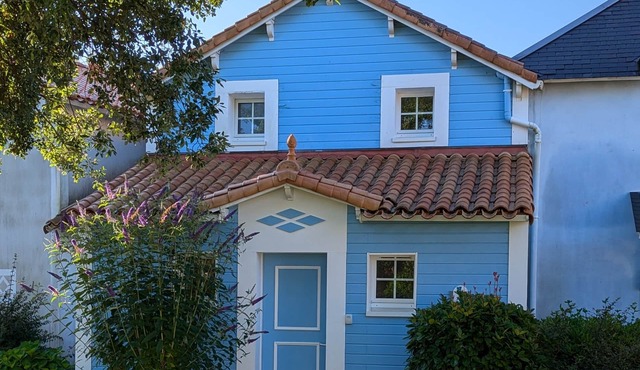 Jolie Maison Pour Huit Personnes sur le Golf de Bourgenay