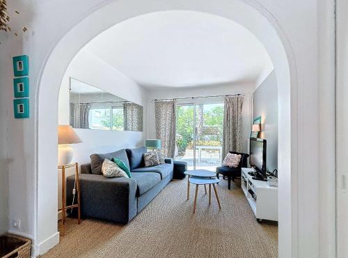 Jolie maison à 400m de la plage, proche centre-ville, avec terrasse et wifi gratuit - FR-1-361-55