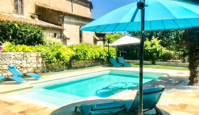 Jolie maison avec piscine