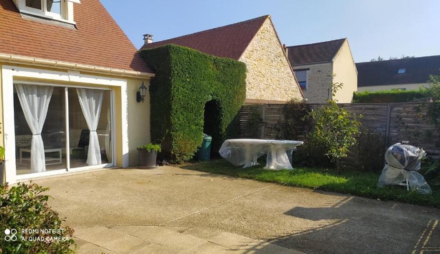 Jolie maison avec Jardin à Réau