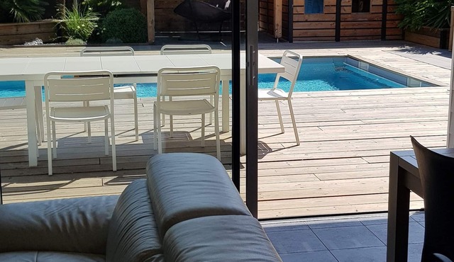 Jolie Maison Avec Piscine Chauffée