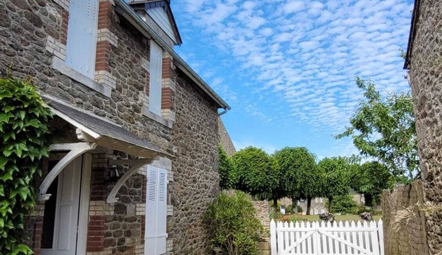 Jolie Maison de Bourg - Créhen - 85 m² - Sleeps 7 - 4 bedrooms - 10 mn from the sea