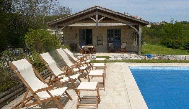 Jolie maison de campagne, PISCINE avec vue sur les hauteurs 💛