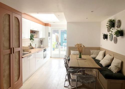Jolie maison de ville au calme - 8 personnes