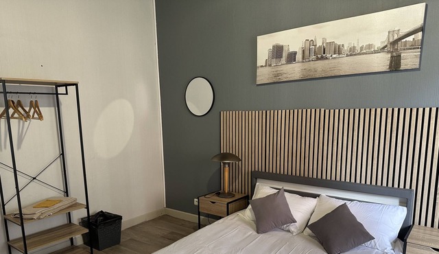 Jolie Maison de Ville à Valence d Agen , 3 Grandes Chambres, Tout Équipée, Wifi