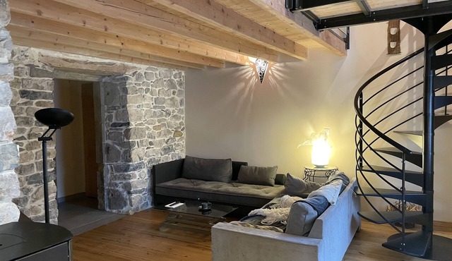 Jolie Maison de Vignes Entre Ville et Jardin