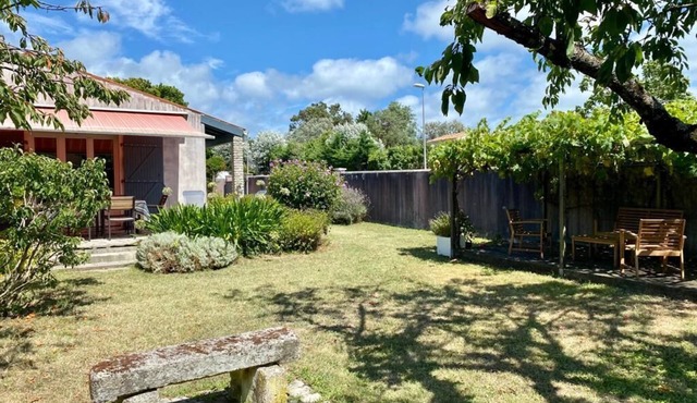 Jolie Maison Familiale et Lumineuse à 100 Mètres de la Plage