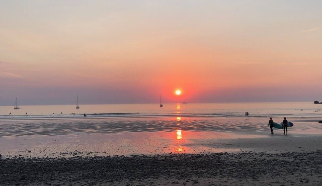 Jolie Maison Néo Bretonne, Très Proche de la mer