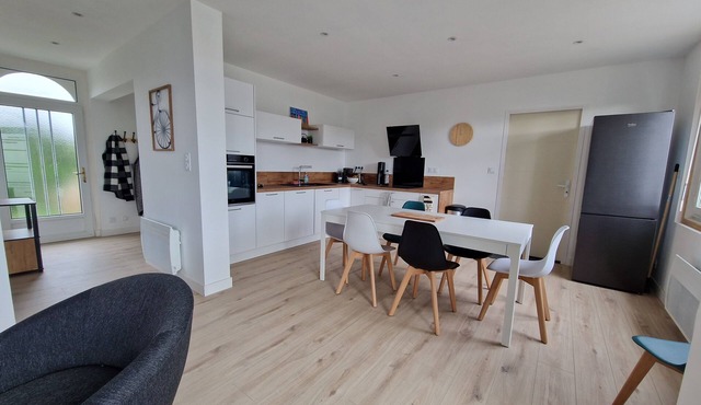 Jolie Maison Rénovée, à 2 min en Voiture des Plages et du Port du Guilvinec