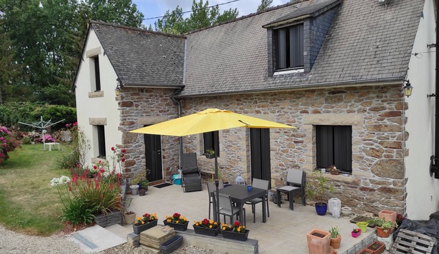 Jolie Petite Maison Bretonne, à 15km des Plages de St Cast et St Jacut