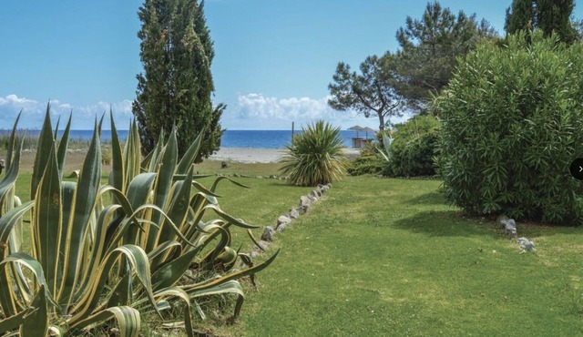 Jolie T2 Pied dans la mer