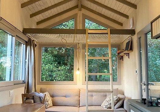 Jolie Tiny House sous les Grands Arbres