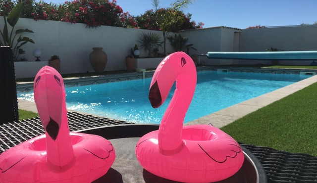 Jolie Villa Avec Piscine Proche de la mer