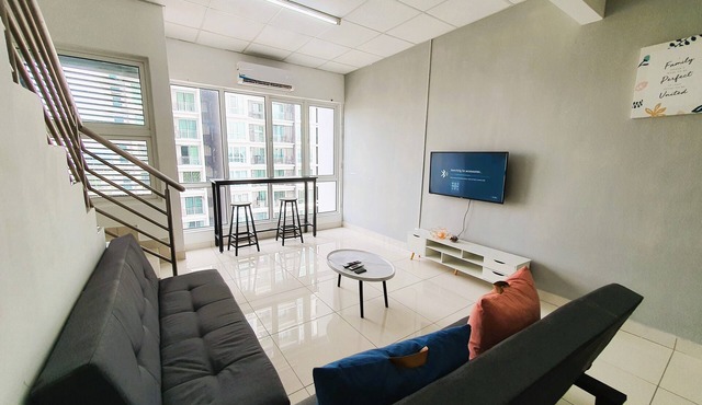 Jom La @ 2 Rooms De Centrum (Netflix) Bangi, Kajang