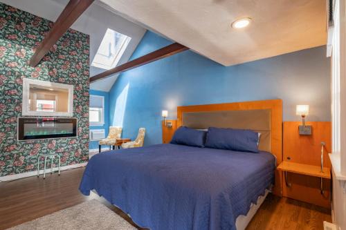 Jonathan Edwards Motel