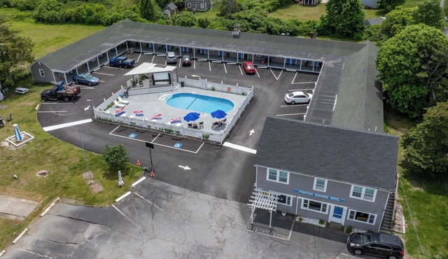 Jonathan Edwards Motel