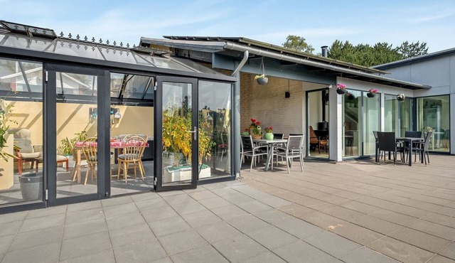 "Jonce" - 800m from the sea by Interhome