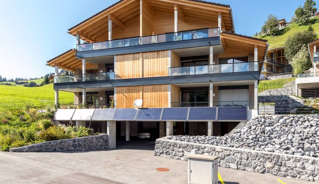 Jones, (Pany). by Interhome