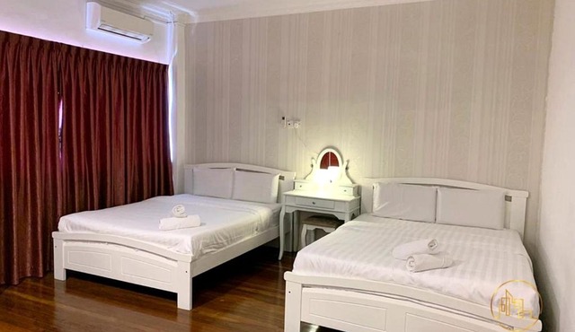 Jonker Walk Melaka Family House 8pax Wifi IconStay