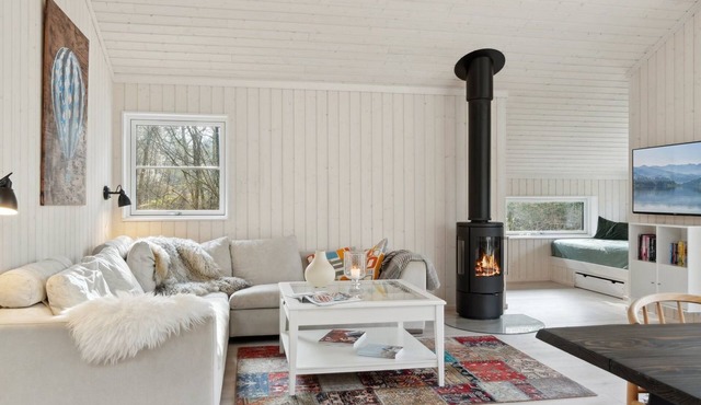 "Jonnhild" - 450m from the sea by Interhome