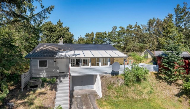 "Jonnhild" - 700m from the sea by Interhome