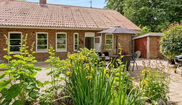 "Jonni" - 15km from the sea by Interhome