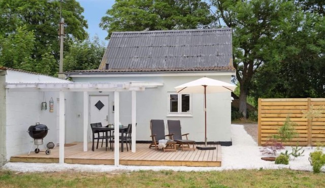 "Jorind" - 2km from the sea by Interhome