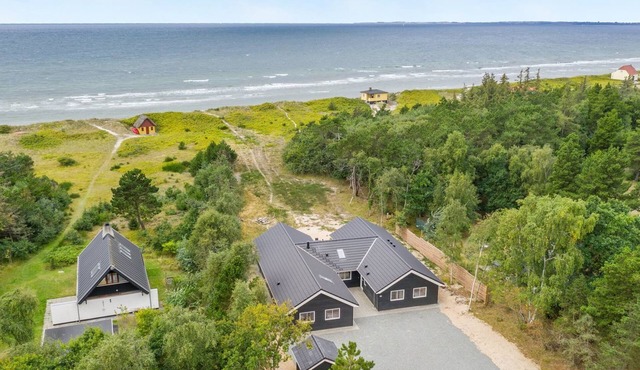 "Jorn" - 75m from the sea by Interhome