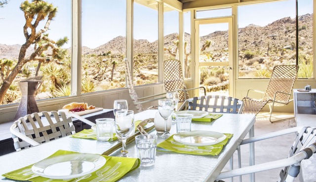 Joshua Tree Dream Weaver a chic home on 5 private acres