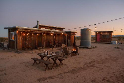 Joshua Tree House of Mercury