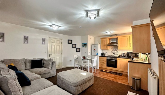 Joy Apartment, Joy Apartment Golborne