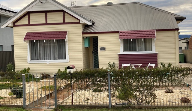 “Joy” cottage 10km from the Hunter Valley wineries, close to everything.