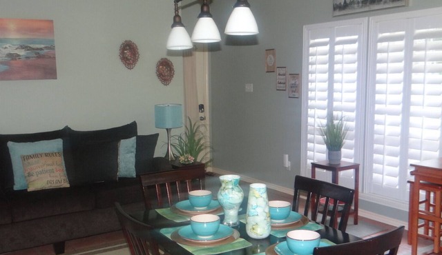 JOYFUL QUARTERS - BEAUTIFUL SPACIOUS 1 BEDRM APARTMENT