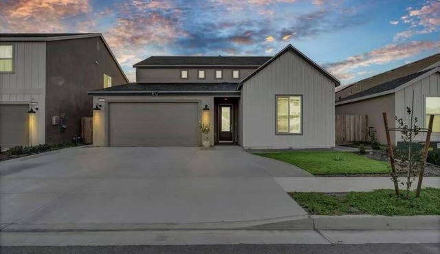 Joyhouse-EV + 2 Kitchens, 2 Washers,2 Dryers, 2 Living Rooms · 40min to Sequoia