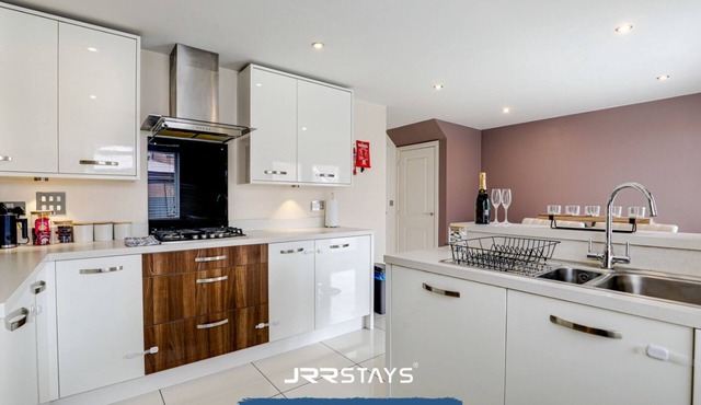 JRR Stays - Chorley - Buckshaw Villiage 48min Manc