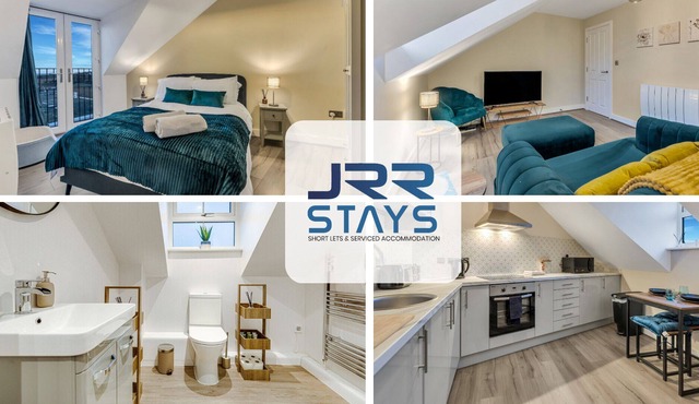 JRR Stays - West Midlands - Dudley - DY3 gated parking