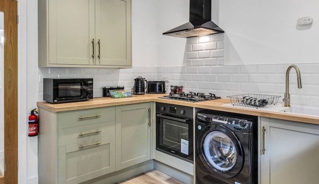 JRR Stays - West Midlands - Dudley