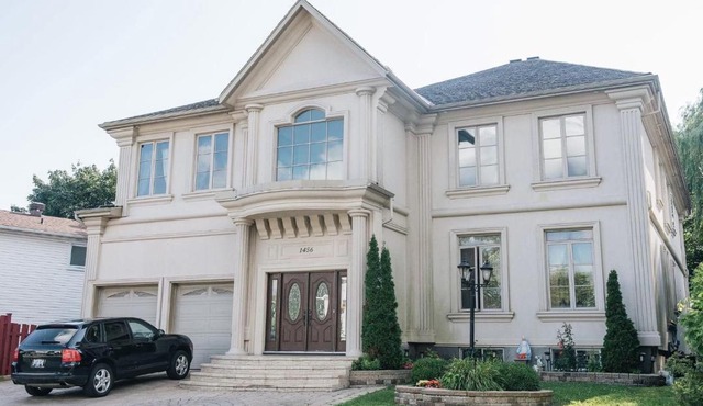 JstLikeHome - Luxury Mansion & Guesthouse