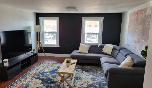 JstLikeHome - Old Ottawa Suite & Guesthouse