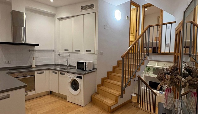 Juan de Mesa Apartment