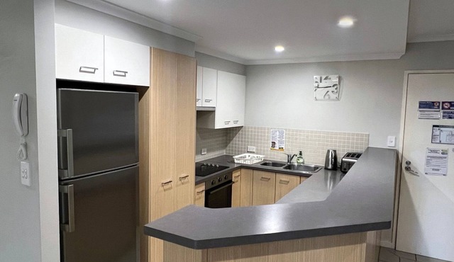 Jubilee Apartment 08