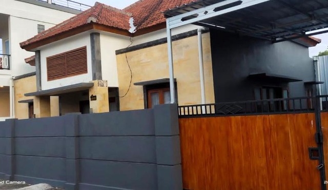 Juicezzy Home Fully Furnished 3 BR Guest House