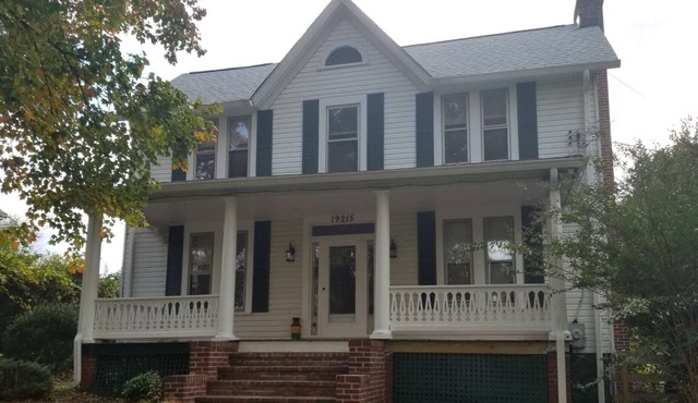 Juju's Master bedroom suite in a Villa
