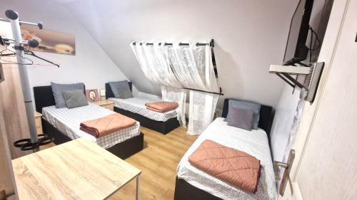 JULIA Chambre meublée Terrasse Parking près de Paris