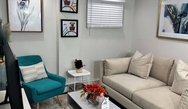 Julie's Cozy 1BR Apartment