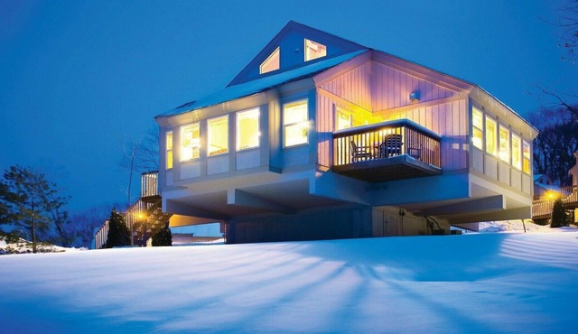 July 4th 7/4-7/10/26 1200sqft 2bdrm2bath townhse Christmas Mntn Vill Wisc Dells
