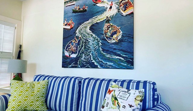 JULY ON NANTUCKET! BEAUTIFUL BUNGALOW on ORANGE ST, WALK TO TOWN!