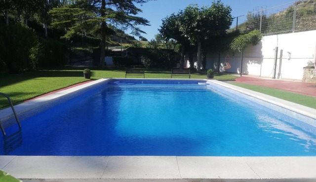 JUNCALVERA Villa with swimming pool in Rioja Alavesa