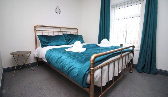 Junctions Way by Tŷ SA -3 bed in Newport